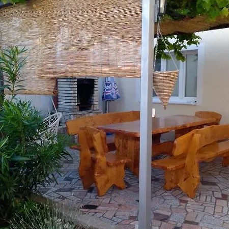 Domi Нови-Винодолски